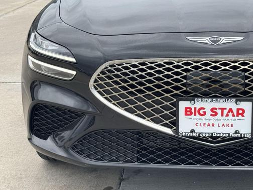 Vik Black 2025 Genesis G70 2.5T