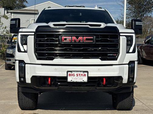 2024 GMC Sierra 2500 AT4