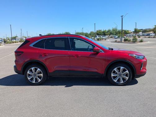 2023 Ford Escape Platinum