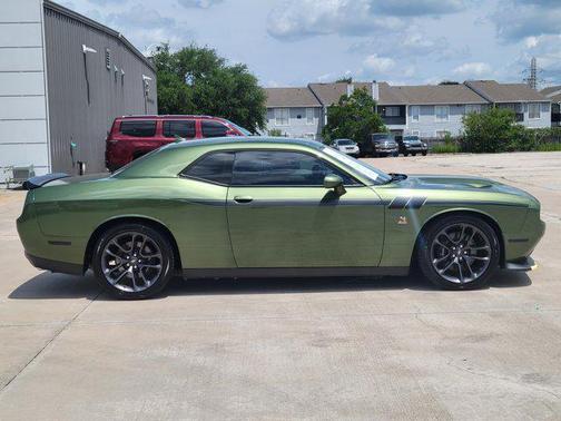 2022 Dodge Challenger R/T Scat Pack