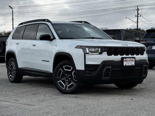 2026 Jeep Cherokee Laredo