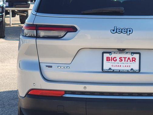2021 Jeep Grand Cherokee L Laredo