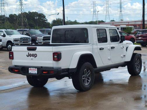 2025 Jeep Gladiator Mojave X