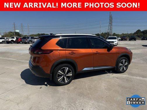 2022 Nissan Rogue SL