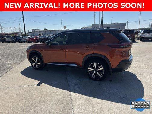 2022 Nissan Rogue SL