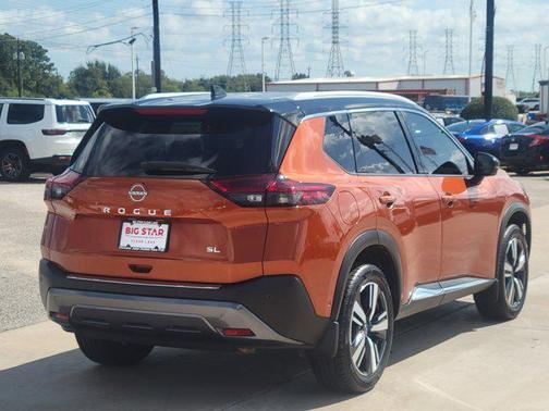 2022 Nissan Rogue SL