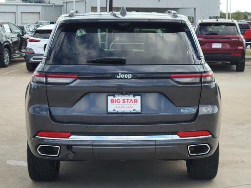 2022 Jeep Grand Cherokee Overland