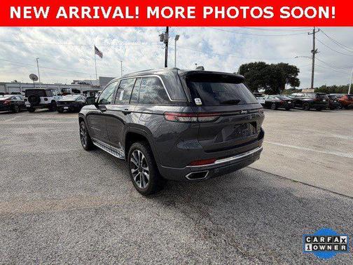 2022 Jeep Grand Cherokee Overland