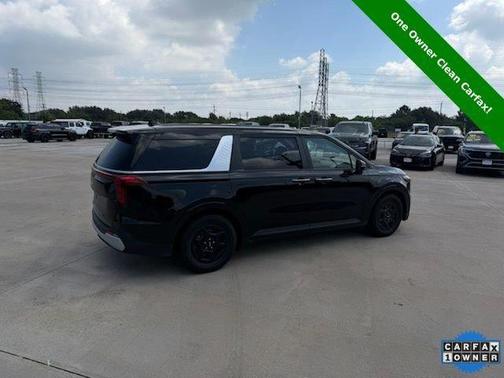 Aurora Black Pearl 2026 Kia Carnival LXS