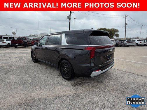 2025 Kia Carnival LXS