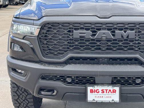 Diamond Black Crystal Pearlcoat 2026 RAM 1500 Rebel