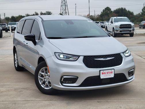 2026 Chrysler Pacifica L