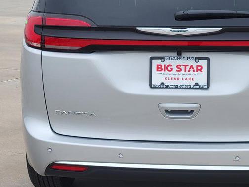 2026 Chrysler Pacifica L