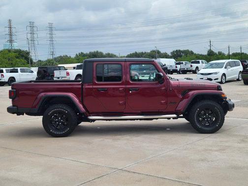 2022 Jeep Gladiator Willys