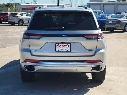 2022 Jeep Grand Cherokee Overland