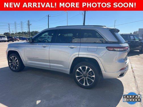 2022 Jeep Grand Cherokee Overland