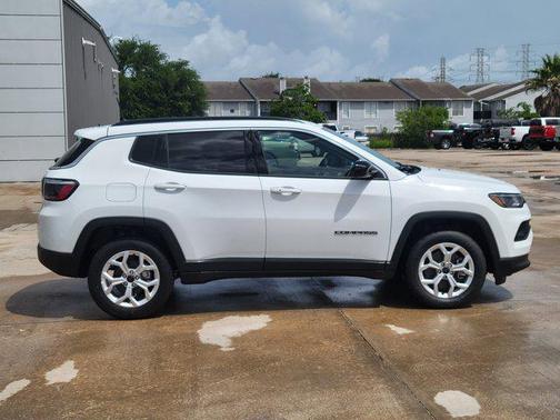 2025 Jeep Compass Latitude