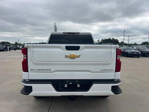 Summit White 2024 Chevrolet Silverado 1500 Custom