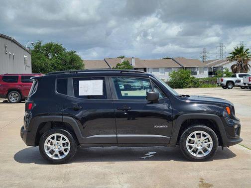 2022 Jeep Renegade Latitude