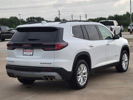 2024 GMC Acadia FWD Elevation