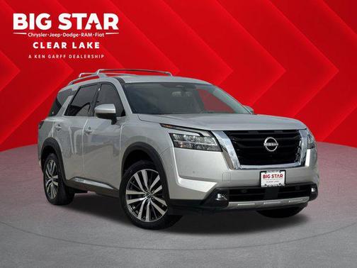 2022 Nissan Pathfinder Platinum
