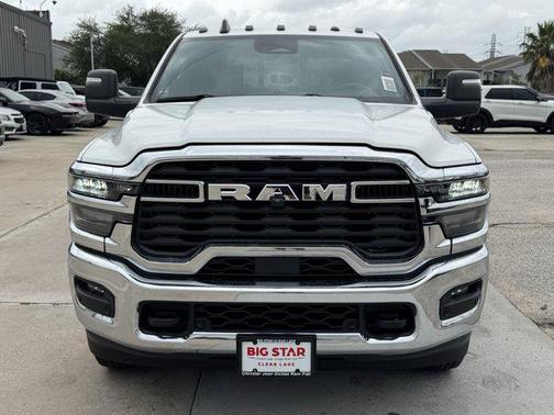 Bright White Clearcoat 2026 RAM 3500 Tradesman