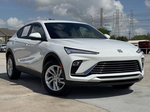 Summit White 2025 Buick Envista Preferred