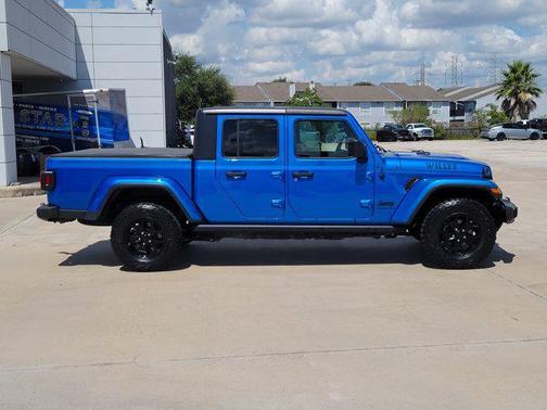 2021 Jeep Gladiator Willys