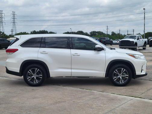 2018 Toyota Highlander LE Plus