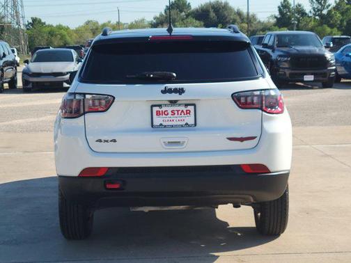 2022 Jeep Compass Trailhawk