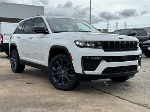 Bright White Clearcoat 2026 Jeep Grand Cherokee 85th Anniversary Edition