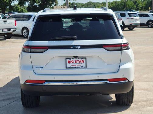 2022 Jeep Grand Cherokee 4xe Base