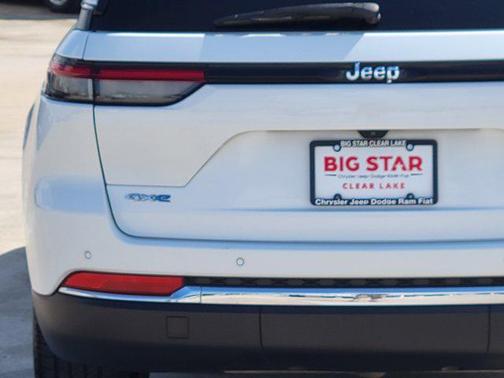 2022 Jeep Grand Cherokee 4xe Base