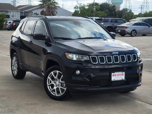 2024 Jeep Compass Latitude Lux