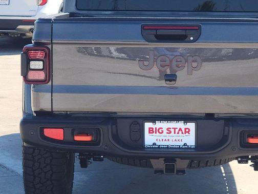 2025 Jeep Gladiator Mojave X