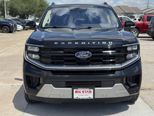 Black Metallic 2025 Ford Expedition Max Platinum