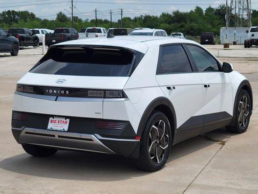 2024 Hyundai IONIQ 5 SEL