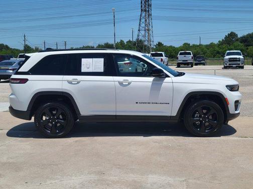 2023 Jeep Grand Cherokee Altitude