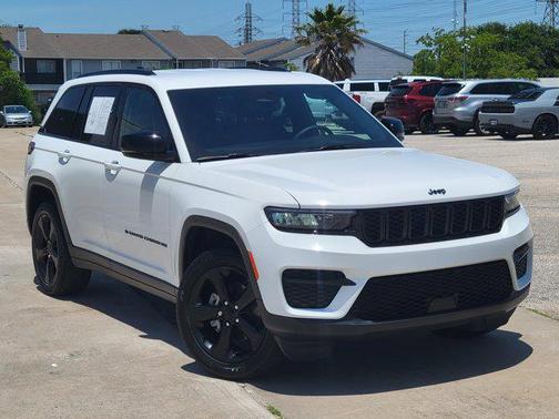 2023 Jeep Grand Cherokee Altitude