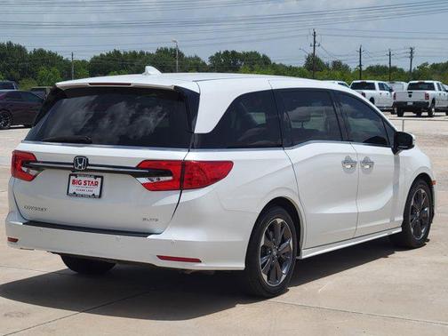 2022 Honda Odyssey Elite