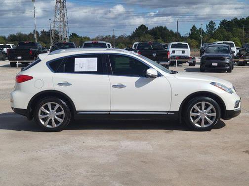 2017 INFINITI QX50 Base