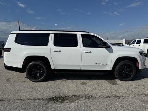 2025 Jeep Wagoneer L Series II Carbide