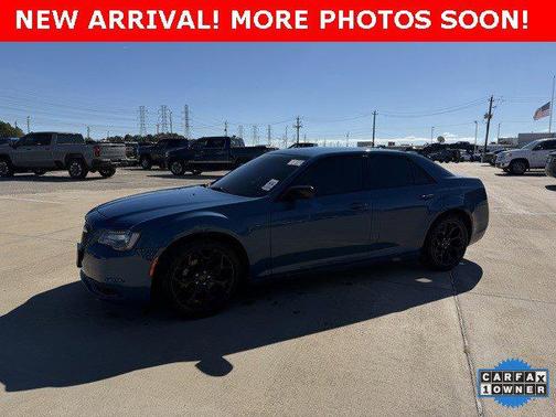 2020 Chrysler 300 Touring