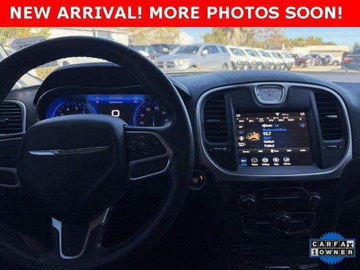 2020 Chrysler 300 Touring