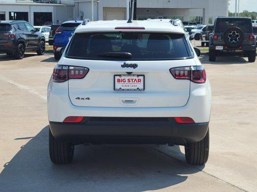 2026 Jeep Compass Latitude