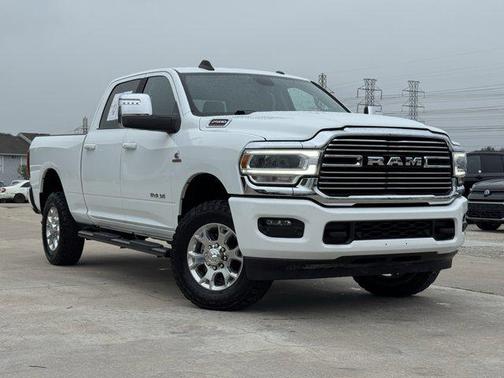 Bright White Clearcoat 2024 RAM 2500 Laramie
