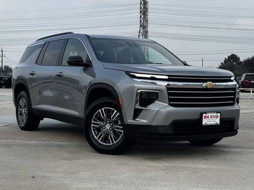 2025 Chevrolet Traverse LT