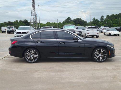 2021 BMW 330 i