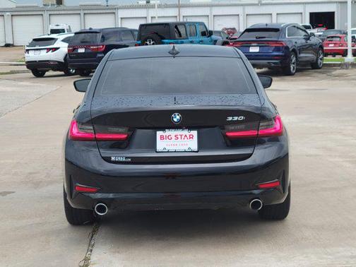 2021 BMW 330 i