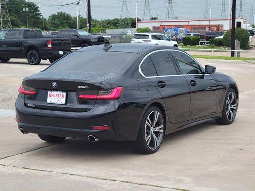 2021 BMW 330 i
